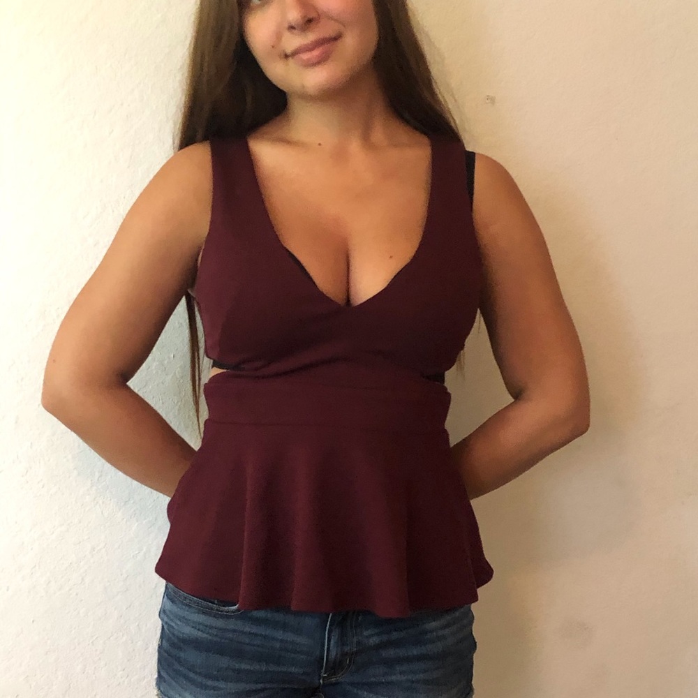 Low-cut, V-neck Going Out Shirt - Small
